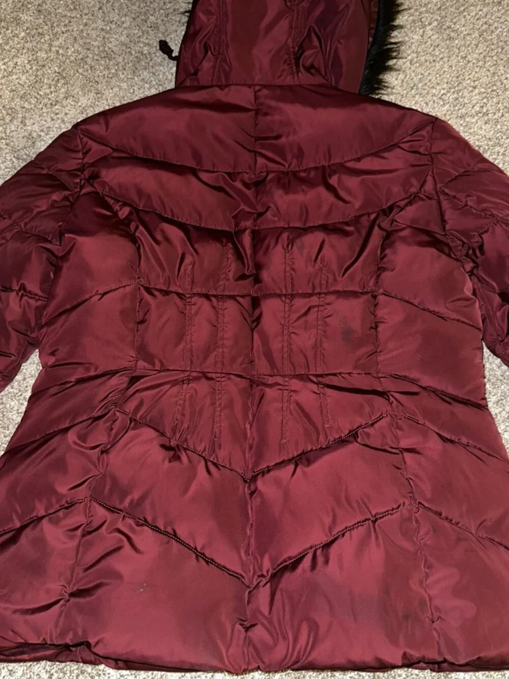 Guess Puffer Jacket Womens Large Red Removable Faux Fur Trim Hood Full Zip sz L